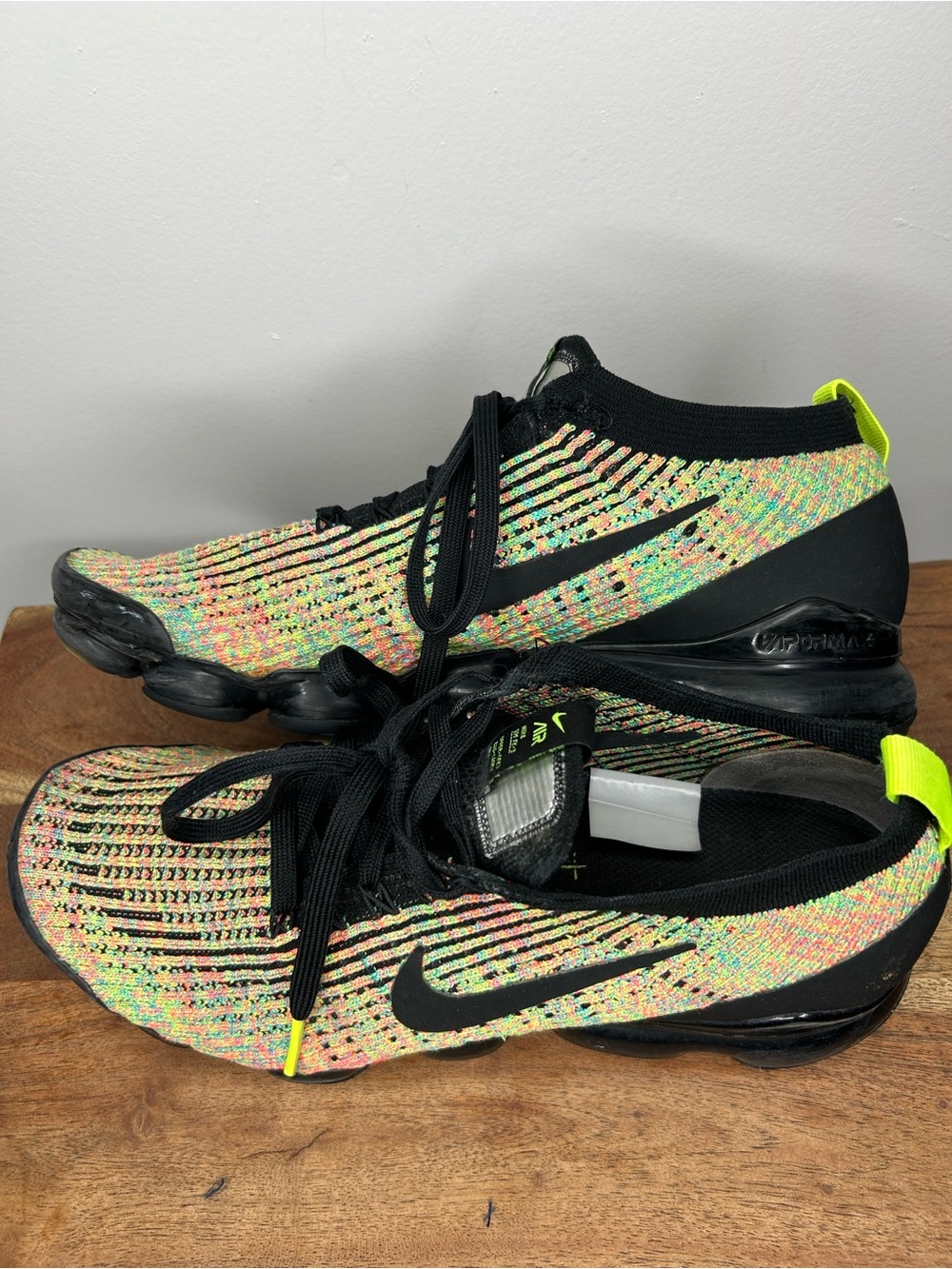 Nike Air VaporMax Flyknit 3 Multicolor Rainbow Black Size Men’s 10.5 AJ6900